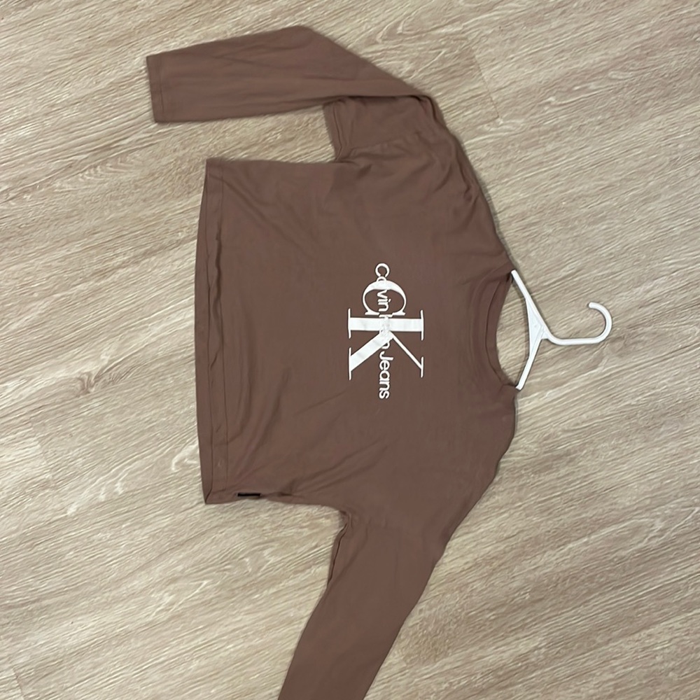 Calvin Klein cropped long sleeve.